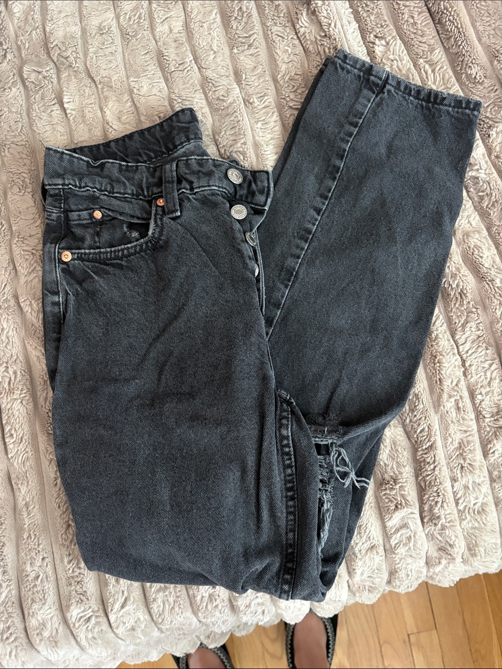 H&M distressed black jeans